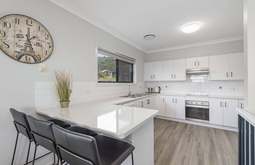 Crescent Head House | AS NEW SPARKLING 3 BEDROOM TOWNHOUSES ON THE GOLF COURSE