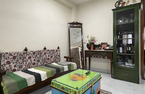 Sikanderpur Ghosi Apartment | Ashiyana - Your Home away from home ! n20 mins to New Delhi Airport