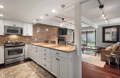 Aspen Condo | Aspen Alps High End Two Bedroom Condo next to Aspen Mountain