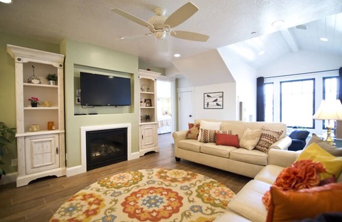 Timp Condo | Aspenwood Manor- New and Family Friendly Condo! (Monocacy Estates)