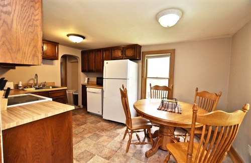 Northrup House | Aster house-4 BR-1.5 Bath;2 miles to Mayo Clinic-Mayo Patient Furnished Home