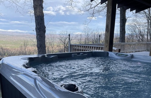 Littleton House | Astounding! NEW HOT TUB & SAUNA Luxury Cabin Home w/ Distinctive Views! Unwind~