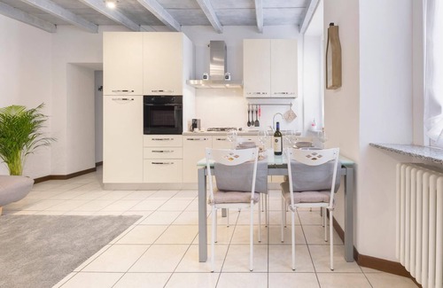 Como House | Astra-Timeless Elegance in Como City Center