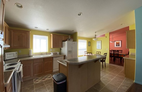 Rodeo House | Astronomers Birders Hikers Portal Rodeo Lodging, Fly In Option! 4 Bedrooms