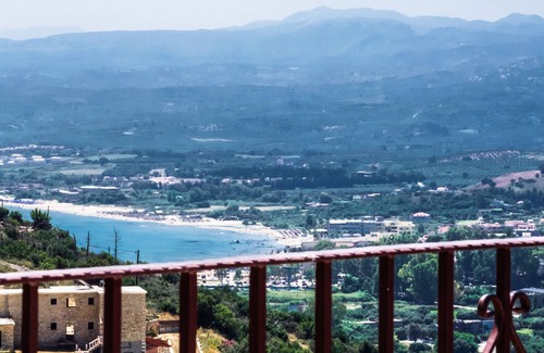 Exopoli Apartment | Astrostudio 1 Chania ☀️ Apartment with isolated balcony. Sea and mountain view