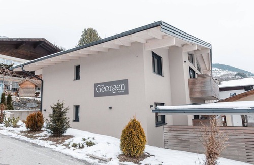 Gries Apartment | Lovely apartment for 4 guests with WIFI, TV, terrace and pets allowed