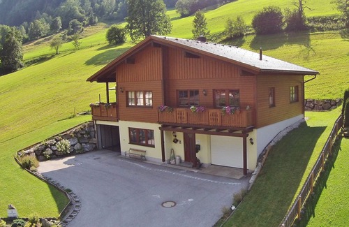 Fusch an der Grossglocknerstrasse Ski Chalet | Detached luxury chalet in Fusch on Grossglocknerstrasse with sauna