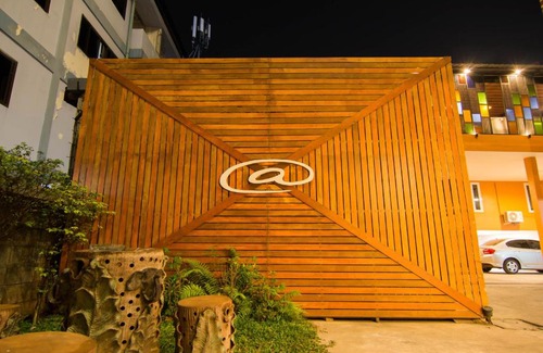 Mak Khaeng Hotel | At Home at Udon
