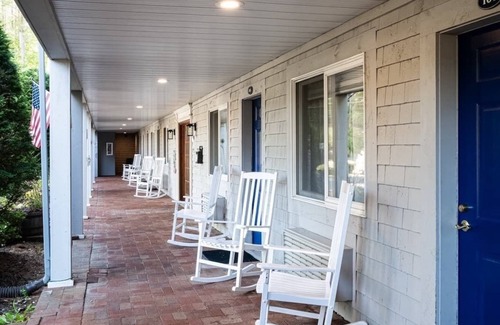 Peterborough Condo | At Riverhouse you will find a home away from home!
