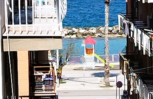 Mola di Bari Apartment | "At Rosa's house" apartment a few steps from the sea
