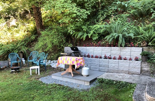 Comox House | At the beach, in a Heritage Home, priceless!