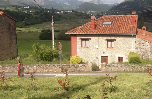 Panes Cottage | At the door of the peaks of europa v. V la maria diego offers everything to