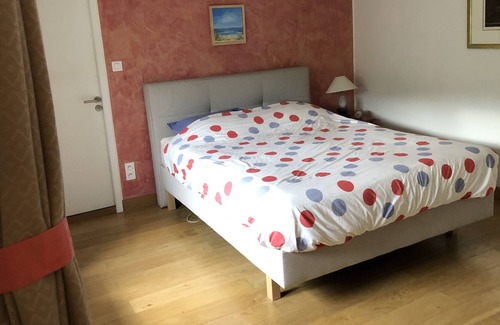 Pruzilly House | At the other end of the world - family cottage for 12