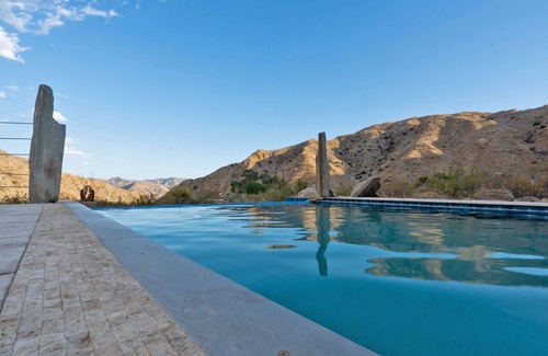 Morongo Valley Cottage | Athena Cottage- Panoramic Views on 25 acres at gated and private Hidden Passage