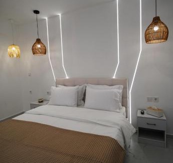 Karpenisi Apartment | Athens City-Break Studios- near Acropolis