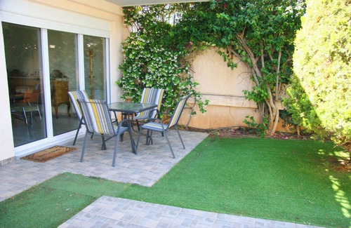 Nea Smirni Apartment | Athens Riviera Apt.|7 mins WALK Beach|Priv. Pool|Parking|Best of Both Worlds|