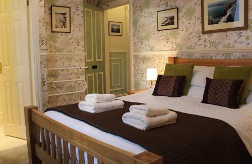 Muston Bed & Breakfast | Athol House