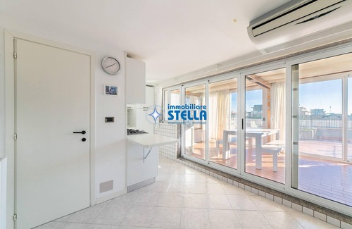 Jesolo Apartment | * Attic * London Condominium