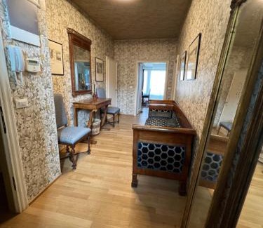 Dorsoduro Apartment | Attico Canal Grande a Palazzo Contarini Corfù