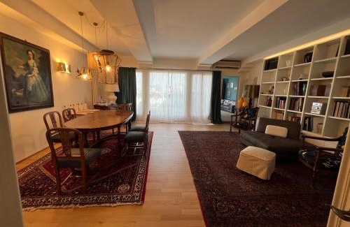 Dorsoduro Apartment | Attico Canal Grande a Palazzo Contarini Corfù