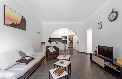 Ajaccio Apartment | Attractive 3-star F2 apartment with all comforts in the center of Ajaccio (2/4 people)