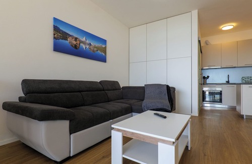 Susello Apartment | Attractive studio with balcony, pool and dream view