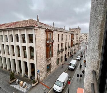 Burgos Apartment | Atuaire Home Piso Cordon Centro Historico