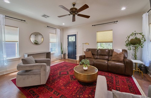 Cherrywood House | ATX Pocket Park Craftsman - Mueller Park, Downtown Austin Area