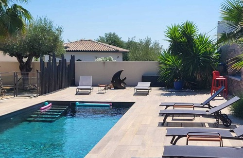 Lezignan-la-Cebe House | ATYPICAL VILLA WITH POOL