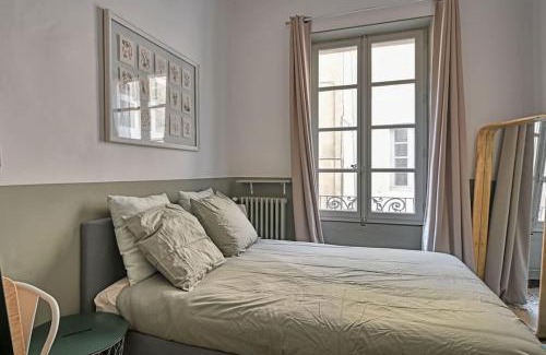 Avignon City Centre Apartment | Au cœur d'Avignon - 2 mins du Palais - Terrasse isolée