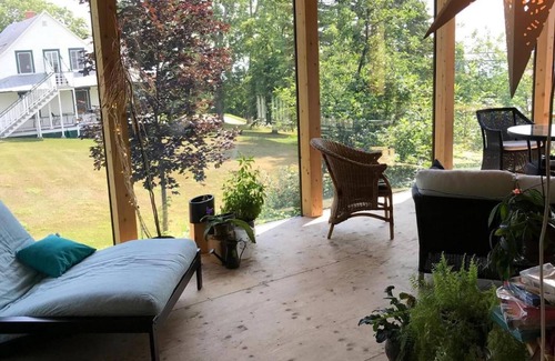 Cap-a-l'Aigle Bed & Breakfast | Auberge A La Chouenne
