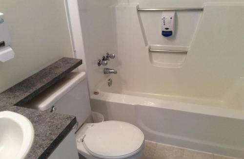 Lac-Bouchette Hotel | Auberge Motel Panorama