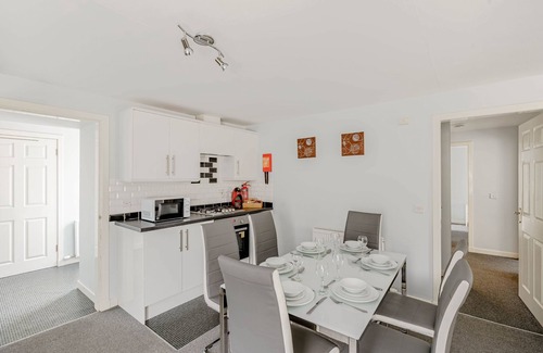 Castle Douglas Cottage | Auchenlarie Courtyard No 3 - a cottage that sleeps 6 guests in 4 bedrooms