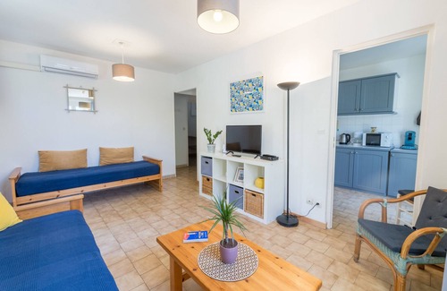 Giens House | Auguière West, house in the heart of the vineyard