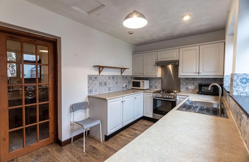 Hanham Apartment | August Discount - Long Stay - Contractors