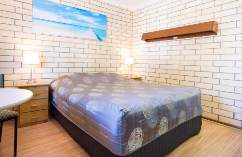 Davenport Hotel | Augusta Budget Motel