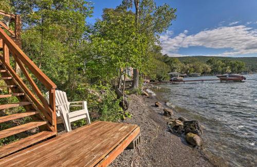 Middlesex House | Aunt Als Place Home on Canandaigua Lake with Deck