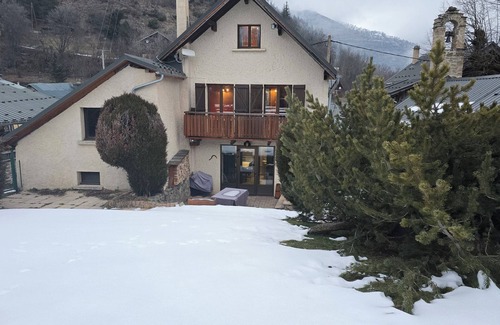 Auris House | Auris-en-Oisans, Domaine de l'Alpe d'Huez, 10 minutes from the resort.
