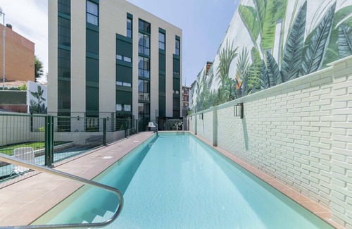 Carabanchel Apartment | Aurora Stays by Charming V, Apartment for 2 with free parking