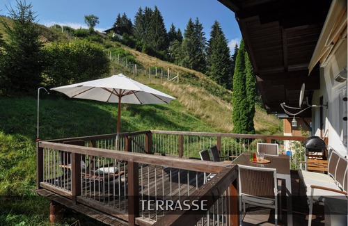 Hollersbach im Pinzgau Apartment | Auschmiede Hollersbach: large Apt - perfect for summer, winter & families