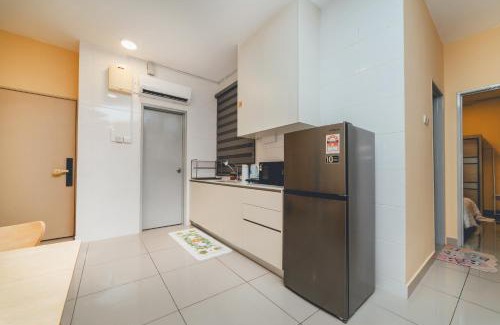 Taman Daya Apartment | Austin ARC Bright Escape 2bedrrom 4Pax by Our Stay