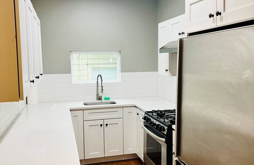 Cherrywood House | Austin Charm: 2Bed/2Ba/Flex Bungalow with office and deck. Central to Everything