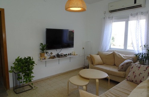 Yifat Apartment | Autentic home in a kibbutz (near Nazareth)