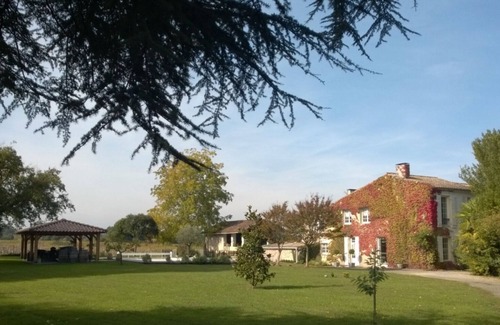Moulis-en-Medoc House | Authentic and family charming house on a 3600 m² park with swimming pool.