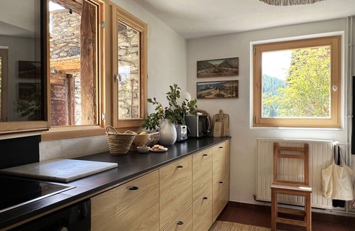 Molines-en-Queyras House | Authentic chalet renovated and comfortable in Queyras, with garden and patio