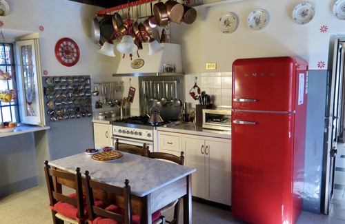 Monte Porzio Catone Villa | AUTHENTIC COUNTRY HOME, VIEWS, 30-MIN ROME ACCESS BY TRAIN