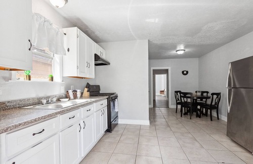 Seventh Ward Cottage | Authentic Creole Cottage