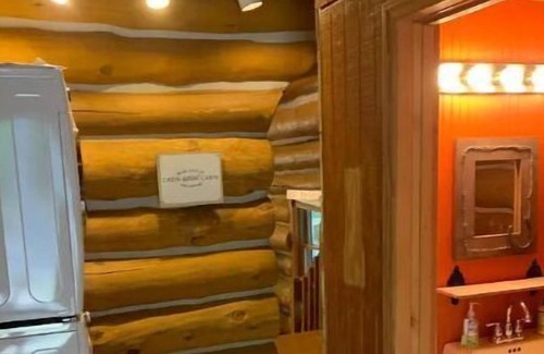 Craig Creek Cabin | Authentic Log Cabin in the Woods