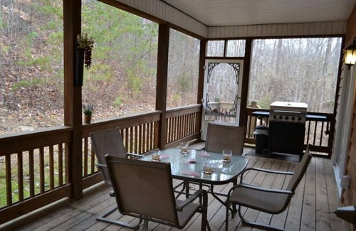 Sloans Valley House | Autumn Rates: Ellie's Place Special!