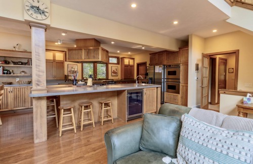 Glen Arbor House | Available All Year Round- Gorgeous Home with Private Access to Glen Lake